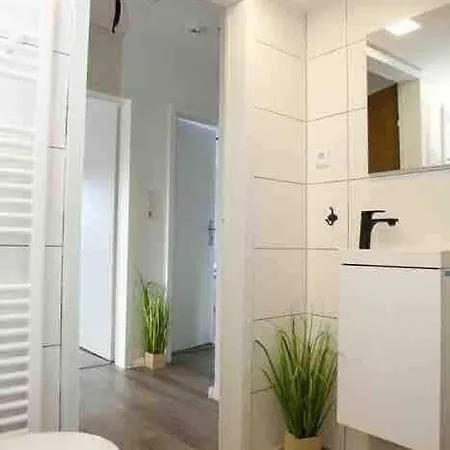 Moderne Mit Balkon, Kueche, Garten Smart-tv Apartment *