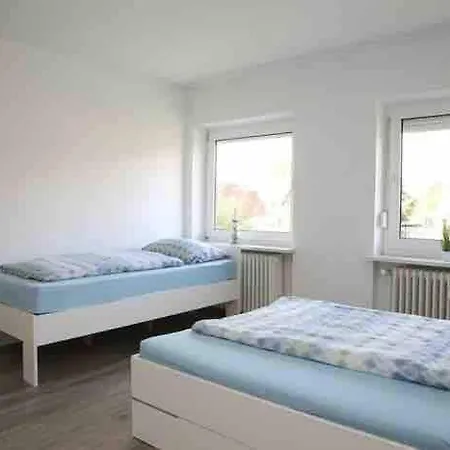 Moderne Mit Balkon, Kueche, Garten Smart-tv Apartment